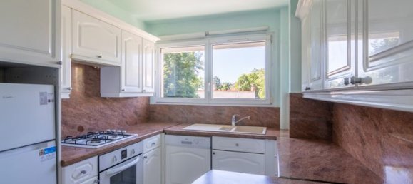 2 Schlafzimmer Wohnung in Eaubonne, France, Nr. 353600 4