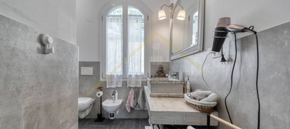 3 Schlafzimmer Villa in San Lazzaro di Savena, Italy, Nr. 286452 18