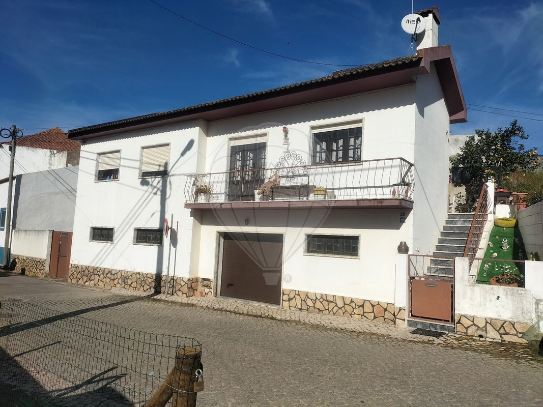3 bedrooms House in Cadaval, Portugal No. 48615