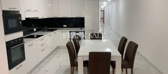 3 bedrooms Apartment in Victoria, Malta No. 661 2