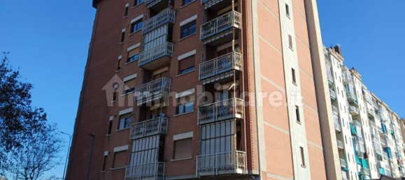 2 bedrooms Apartment in Turin, Italy No. 201944 10