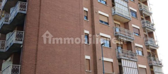 2 bedrooms Apartment in Turin, Italy No. 201944 12