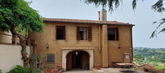 3 bedrooms House in Volterra, Italy No. 262 3