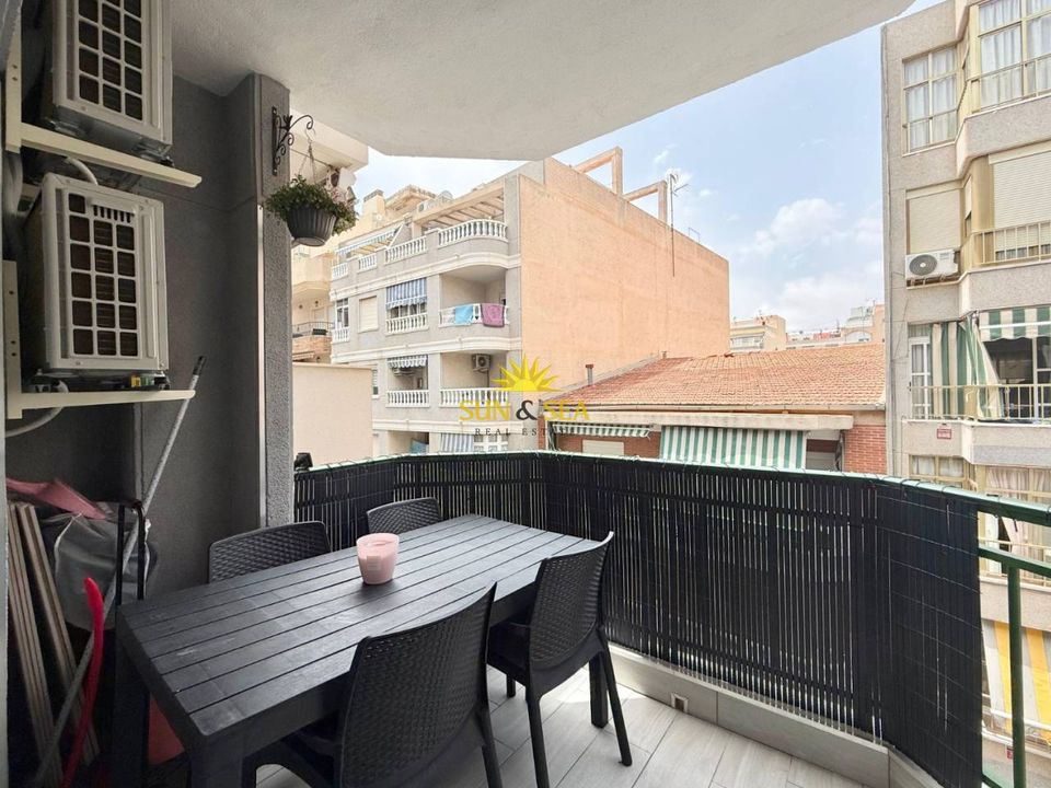 2 chambres Appartement à Torrevieja, Spain No. 181741