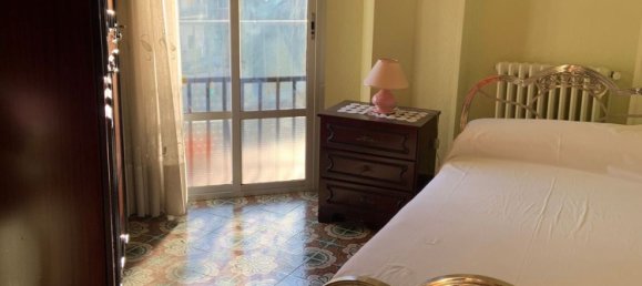 5 bedrooms Apartment in Zaragoza, Spain No. 157027 19