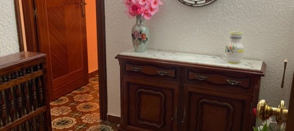 5 bedrooms Apartment in Zaragoza, Spain No. 157027 4