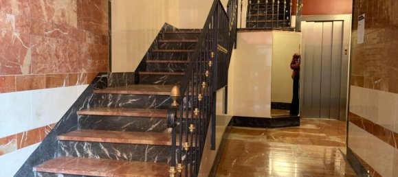 5 bedrooms Apartment in Zaragoza, Spain No. 157027 3