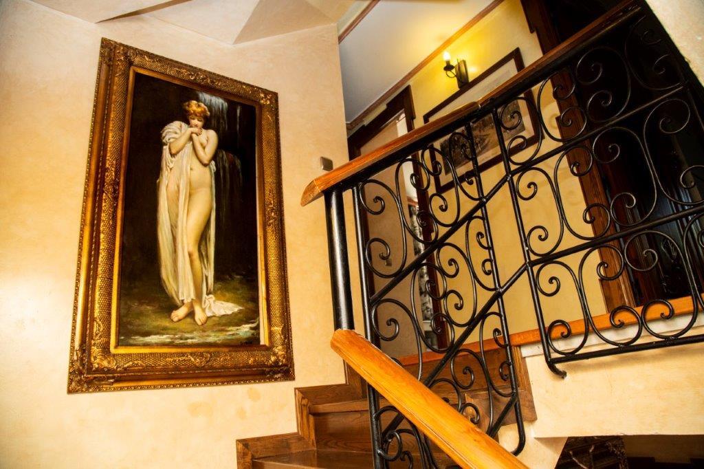 7 bedrooms Villa in Marbella, Spain No. 23395