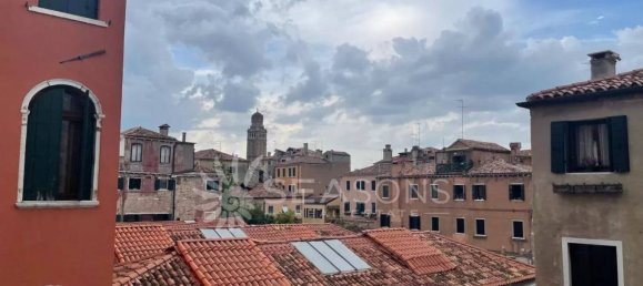 2 bedrooms Apartment in Venice, Italy No. 117658 12