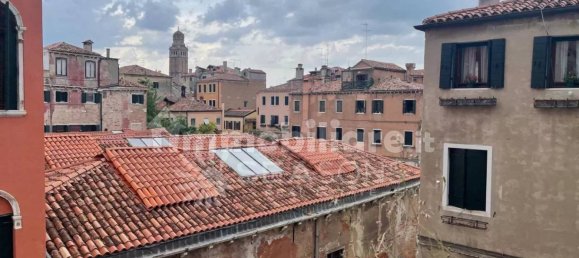 2 bedrooms Apartment in Venice, Italy No. 117658 7