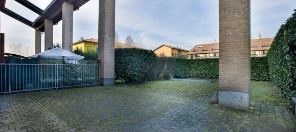 2 rooms Apartment in San Giuliano Milanese, Italy No. 30353 11