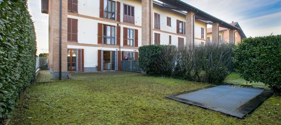 2 rooms Apartment in San Giuliano Milanese, Italy No. 30353 12