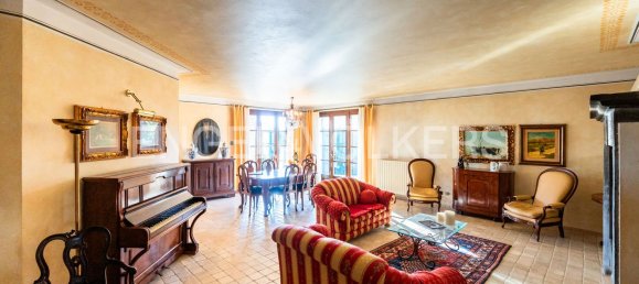 Villa de 4 habitaciónes en Sotto il Monte Giovanni XXIII, Italy No. 126696 12