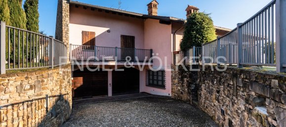 Villa de 4 habitaciónes en Sotto il Monte Giovanni XXIII, Italy No. 126696 34