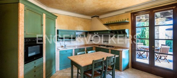 Villa de 4 habitaciónes en Sotto il Monte Giovanni XXIII, Italy No. 126696 16