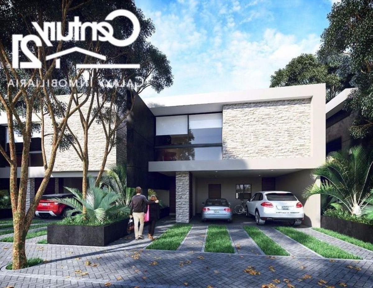 3 bedrooms House in Merida, Mexico No. 52481