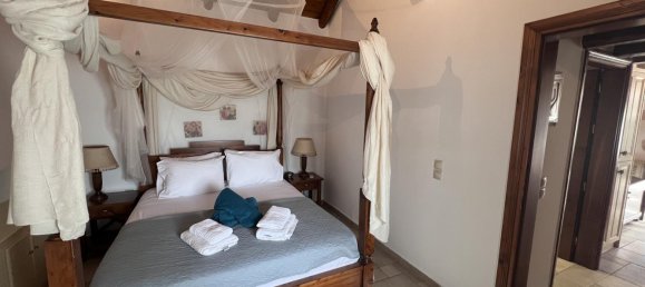 3 bedrooms Villa in Chania, Greece No. 8703 18