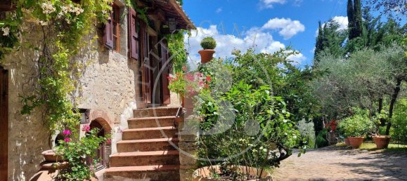 8 bedrooms House in Castellina in Chianti, Italy No. 55816 4