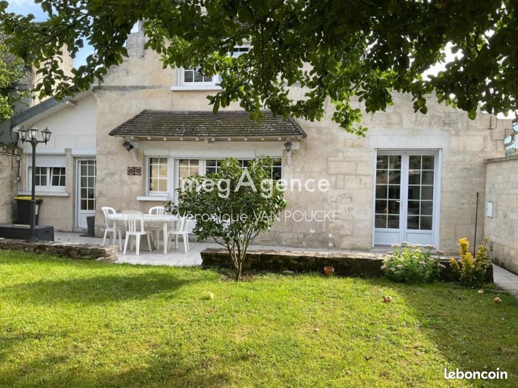 3 bedrooms House in Compiegne, France No. 245310