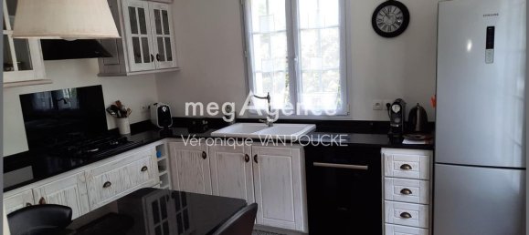3 bedrooms House in Compiegne, France No. 245310 3
