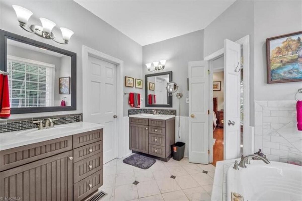 4 bedrooms House in High Point, USA No. 377496