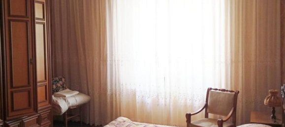 7 rooms Apartment in Livorno, Italy No. 277375 9