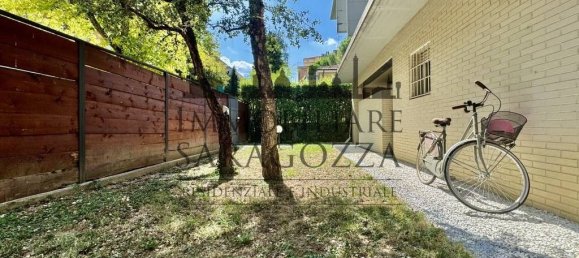 2 bedrooms Apartment in Bologna, Italy No. 276814 4