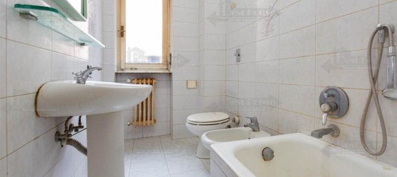 3 rooms Apartment in Milan, Italy No. 242577 16