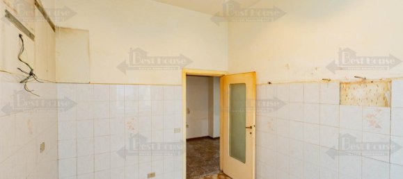 3 rooms Apartment in Milan, Italy No. 242577 7