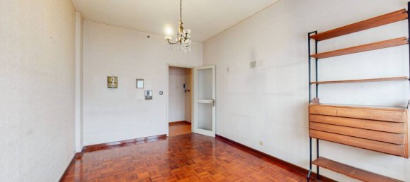 3 bedrooms Apartment in Turin, Italy No. 319111 23