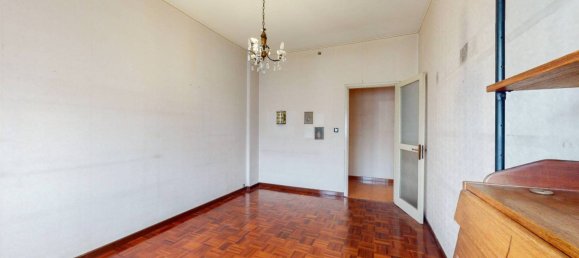 3 bedrooms Apartment in Turin, Italy No. 319111 22