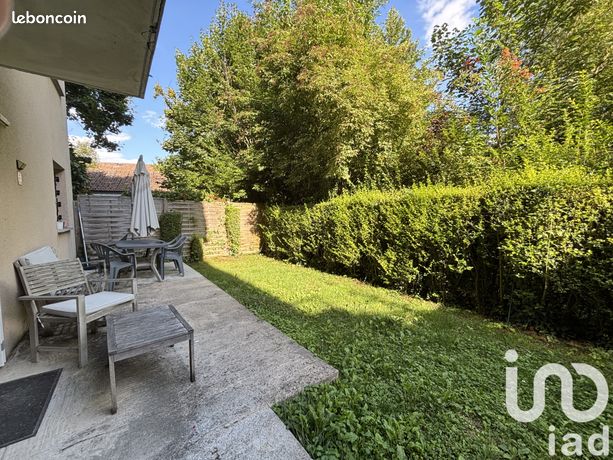 2 bedrooms Apartment in Corbeil-Essonnes, France No. 279153