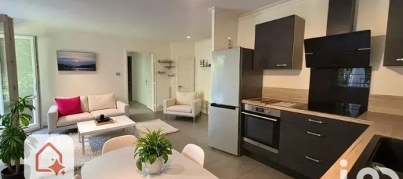 2 bedrooms Apartment in Corbeil-Essonnes, France No. 279153 3