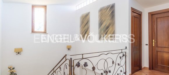 5 bedrooms Villa in Sant'Angelo Romano, Italy No. 126680 9