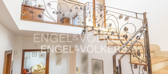 5 bedrooms Villa in Sant'Angelo Romano, Italy No. 126680 8
