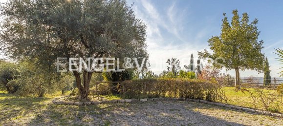 5 bedrooms Villa in Sant'Angelo Romano, Italy No. 126680 27