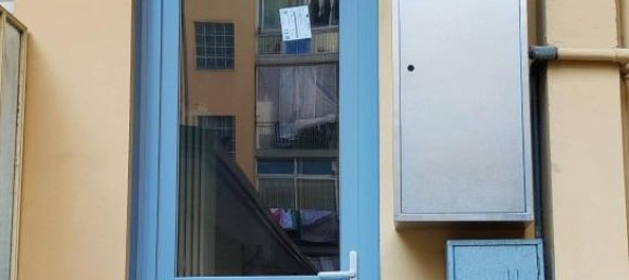 2-salle Appartement à Turin, Italy No. 3093 19