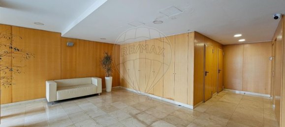 4 Schlafzimmer Wohnung in Matosinhos, Portugal, Nr. 40530 2