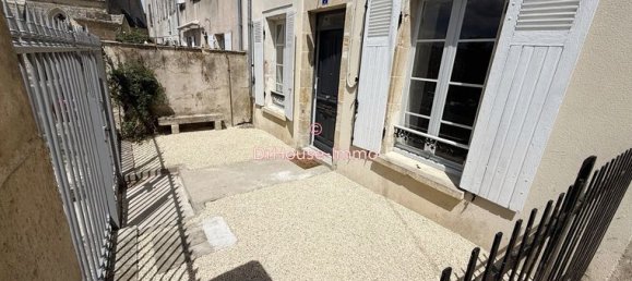 Дом с 5 спальнями в Дё-Севр, Франция № 310164 10