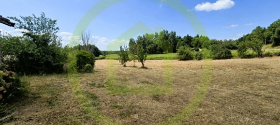 2 bedrooms House in Saint-Bonnet-sur-Gironde, France No. 282306 2