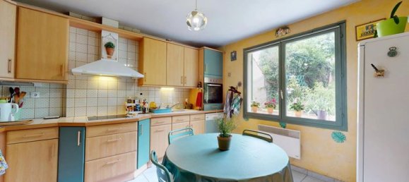 Casa de 6 dormitorios en Montfermeil, France No. 360305 6