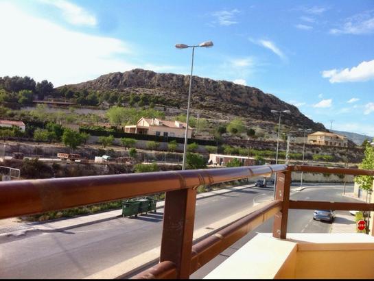 Apartamento de 4 dormitorios en Castalla, Spain No. 186195