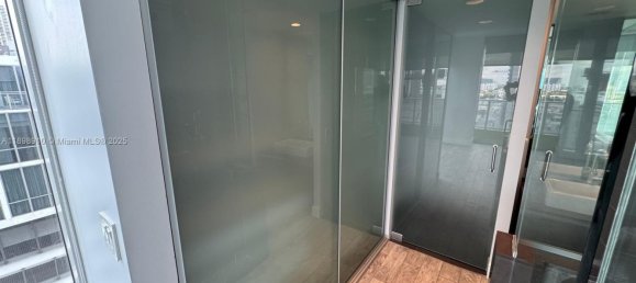 2 dormitorios propiedad comercial en venta en Miami, Miami-Dade, Florida, USA № 614863 18