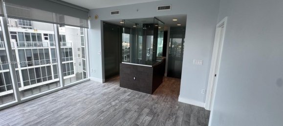 2 dormitorios propiedad comercial en venta en Miami, Miami-Dade, Florida, USA № 614863 13