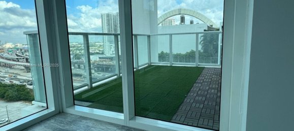 2 dormitorios propiedad comercial en venta en Miami, Miami-Dade, Florida, USA № 614863 12