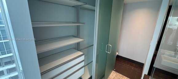 2 dormitorios propiedad comercial en venta en Miami, Miami-Dade, Florida, USA № 614863 20
