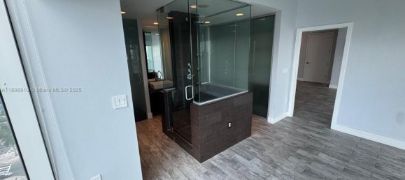 2 dormitorios propiedad comercial en venta en Miami, Miami-Dade, Florida, USA № 614863 14