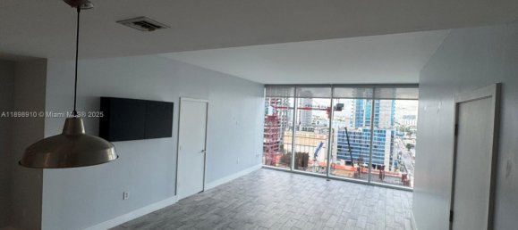 2 dormitorios propiedad comercial en venta en Miami, Miami-Dade, Florida, USA № 614863 10