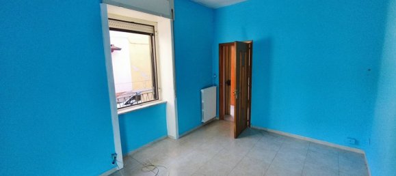 Apartamento de 3 dormitorios en San Sebastiano al Vesuvio, Italy No. 327731 8