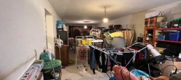 4 bedrooms House in Pegognaga, Italy No. 370586 2